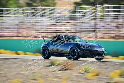 media/Oct-18-2025-Extreme Speed (Sat) [[d6d7e1fef1]]/Group 3 Purple/Session 3 (Turn 1)/